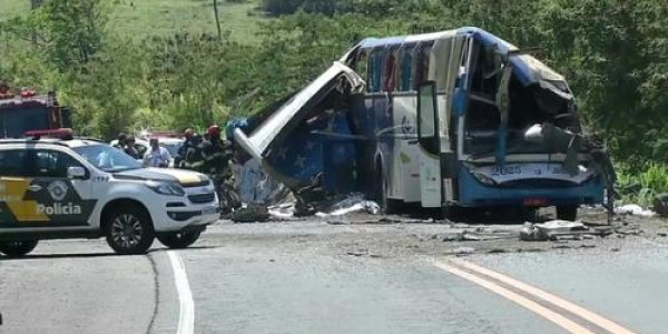 Tragédia em Taguaí: motorista de ônibus se apresenta à polícia e relata falha em freio