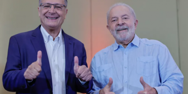 PT/PSB oficializam a chapa Lula-Alckmin