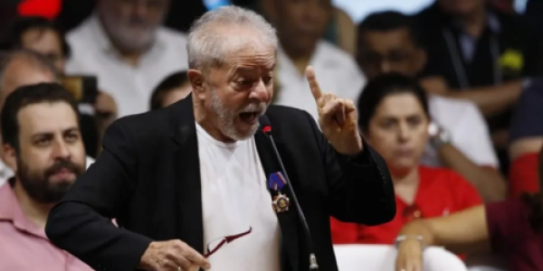 Censura: Lula já prepara regulação das redes sociais